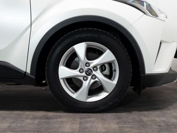 Toyota C-HR I с пробегом 2019 года, цена 1 900 000 рублей, 83000 км, внедорожник, Автокод Объявления