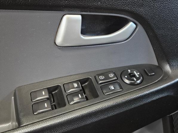 Kia Sportage III с пробегом 2011 года, цена 1 099 000 рублей, 213225 км, внедорожник, Автокод Объявления