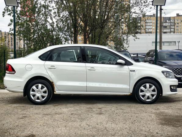 Volkswagen Polo V Рестайлинг с пробегом 2016 года, цена 849 000 рублей, 178000 км, седан, Автокод Объявления