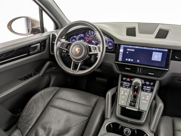 Porsche Cayenne III с пробегом 2019 года, цена 5 600 000 рублей, 123838 км, внедорожник, Автокод Объявления