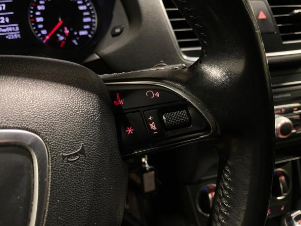 Audi Q3 I (8U) Рестайлинг с пробегом 2015 года, цена 2 100 000 рублей, 157746 км, внедорожник, Автокод Объявления