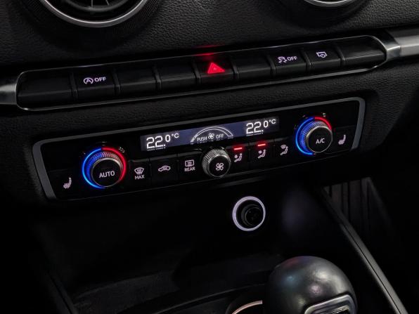 Audi A3 III (8V) Рестайлинг с пробегом 2019 года, цена 1 900 000 рублей, 111000 км, седан, Автокод Объявления