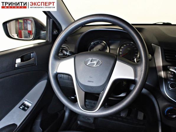 Hyundai Solaris I Рестайлинг с пробегом 2016 года, цена 1 087 000 рублей, 124927 км, седан, Автокод Объявления
