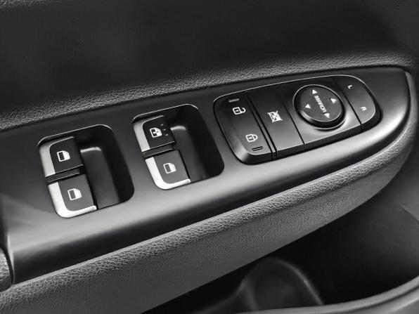 Kia Rio IV Рестайлинг с пробегом 2020 года, цена 1 575 000 рублей, 107195 км, седан, Автокод Объявления