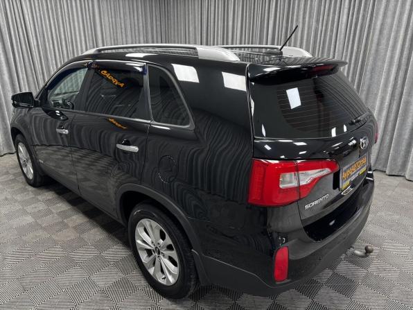 Kia Sorento II Рестайлинг с пробегом 2017 года, цена 1 900 000 рублей, 194635 км, внедорожник, Автокод Объявления
