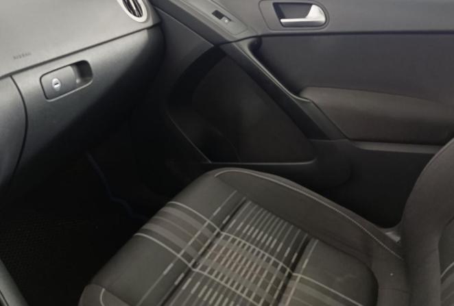 Volkswagen Tiguan I Рестайлинг с пробегом 2015 года, цена 1 395 000 рублей, 130000 км, внедорожник, Автокод Объявления