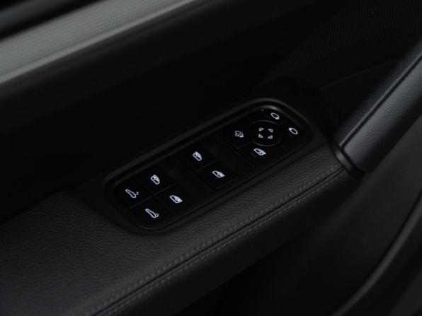 Porsche Cayenne III Рестайлинг с пробегом 2024 года, цена 15 497 077 рублей, 4442 км, внедорожник, Автокод Объявления