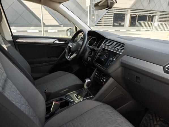Volkswagen Tiguan II Рестайлинг с пробегом 2021 года, цена 2 638 000 рублей, 112845 км, внедорожник, Автокод Объявления