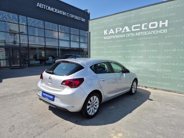 Opel Astra J Рестайлинг с пробегом 2012 года, цена 900 000 рублей, 123046 км, хэтчбек, Автокод Объявления