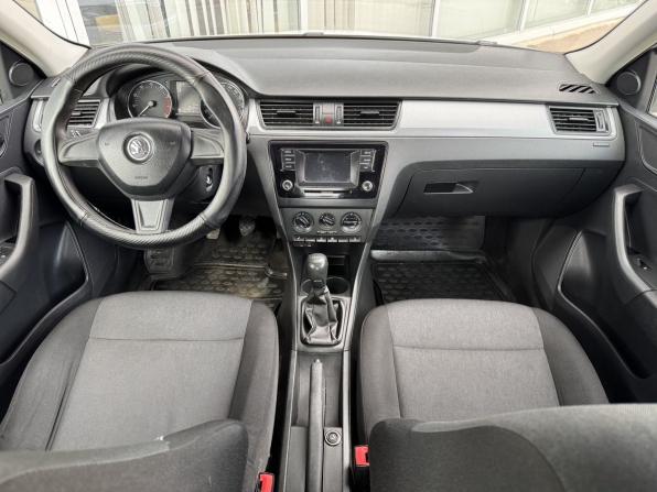 Skoda Rapid I с пробегом 2015 года, цена 980 000 рублей, 98180 км, лифтбек, Автокод Объявления