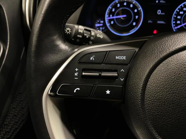 Hyundai Creta II с пробегом 2022 года, цена 2 400 000 рублей, 38003 км, внедорожник, Автокод Объявления