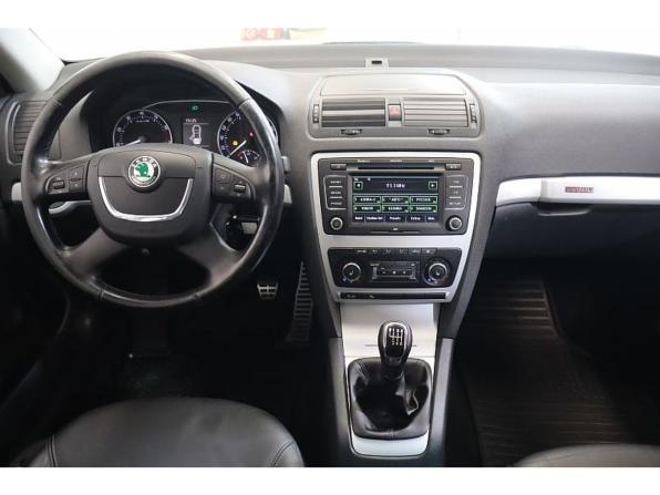 Skoda Octavia II (A5) Рестайлинг с пробегом 2011 года, цена 1 129 000 рублей, 192180 км, универсал, Автокод Объявления