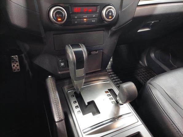 Mitsubishi Pajero IV Рестайлинг 1 с пробегом 2011 года, цена 2 190 000 рублей, 235000 км, внедорожник, Автокод Объявления