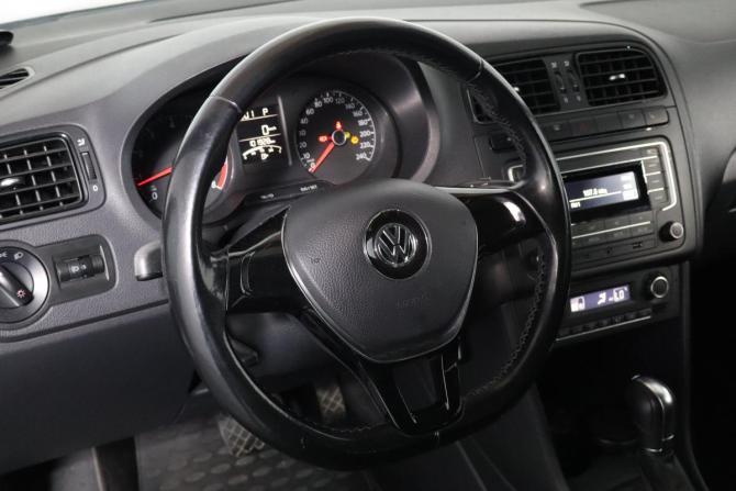 Volkswagen Polo V Рестайлинг с пробегом 2017 года, цена 1 099 000 рублей, 100000 км, седан, Автокод Объявления