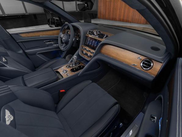 Bentley Bentayga I Рестайлинг с пробегом 2023 года, цена 26 950 000 рублей, 24112 км, внедорожник, Автокод Объявления