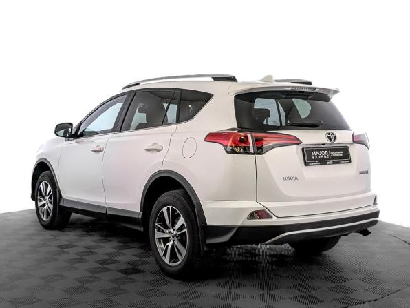 Toyota RAV4 IV (XA40) Рестайлинг с пробегом 2018 года, цена 2 350 000 рублей, 97521 км, внедорожник, Автокод Объявления