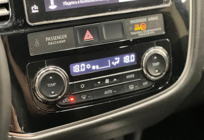 Mitsubishi Outlander III Рестайлинг 3 с пробегом 2018 года, цена 2 399 000 рублей, 130100 км, внедорожник, Автокод Объявления
