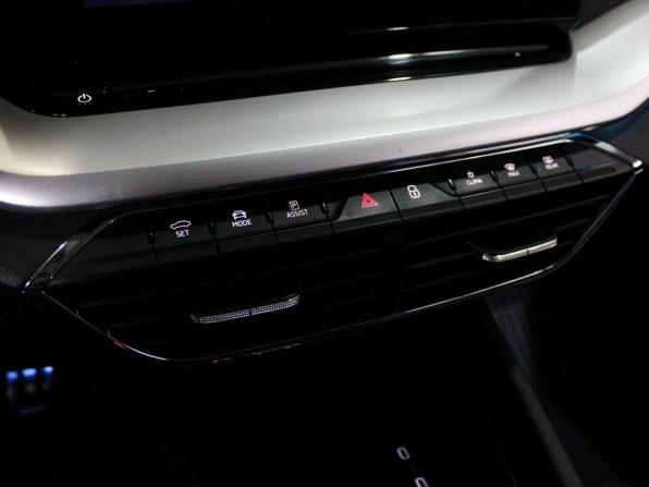 Skoda Octavia IV (A8) с пробегом 2021 года, цена 2 599 000 рублей, 52000 км, лифтбек, Автокод Объявления