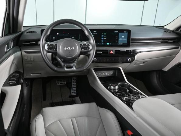 Kia K5 III Рестайлинг с пробегом 2025 года, цена 4 539 000 рублей, 9044 км, седан, Автокод Объявления