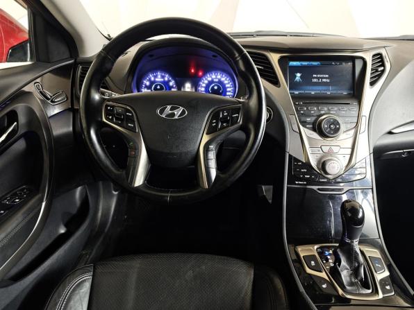 Hyundai Grandeur V с пробегом 2012 года, цена 1 049 000 рублей, 196721 км, седан, Автокод Объявления