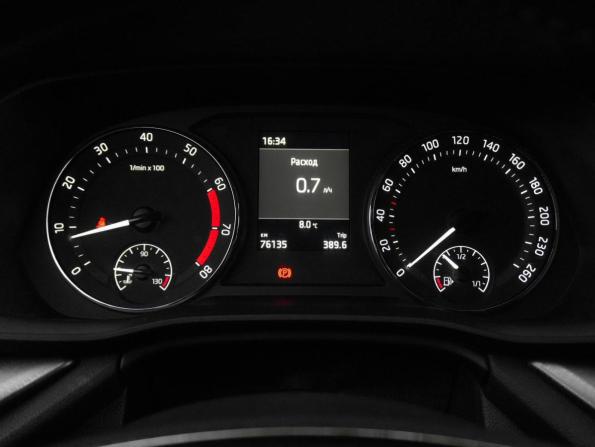 Skoda Octavia IV (A8) с пробегом 2021 года, цена 2 099 000 рублей, 76129 км, лифтбек, Автокод Объявления