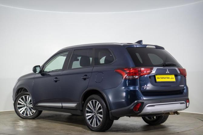 Mitsubishi Outlander III Рестайлинг 3 с пробегом 2019 года, цена 2 389 000 рублей, 95733 км, внедорожник, Автокод Объявления