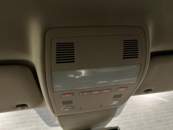 Volkswagen Touareg II с пробегом 2013 года, цена 2 499 000 рублей, 176000 км, внедорожник, Автокод Объявления