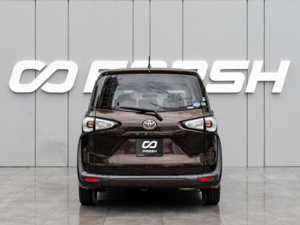 Toyota Sienta II с пробегом 2015 года, цена 1 530 000 рублей, 39763 км, компактвэн, Автокод Объявления
