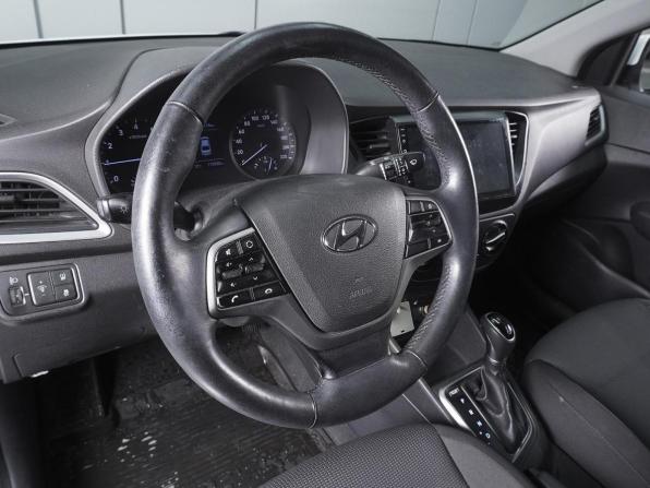 Hyundai Solaris II с пробегом 2017 года, цена 1 470 000 рублей, 114588 км, седан, Автокод Объявления