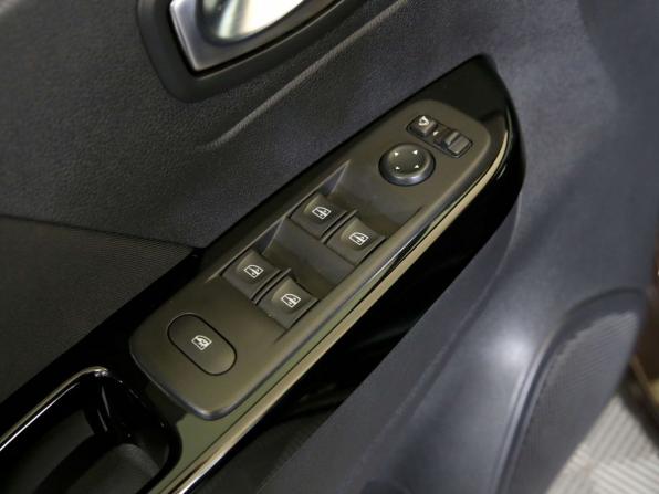 Renault Kaptur I Рестайлинг с пробегом 2020 года, цена 1 730 000 рублей, 62328 км, внедорожник, Автокод Объявления
