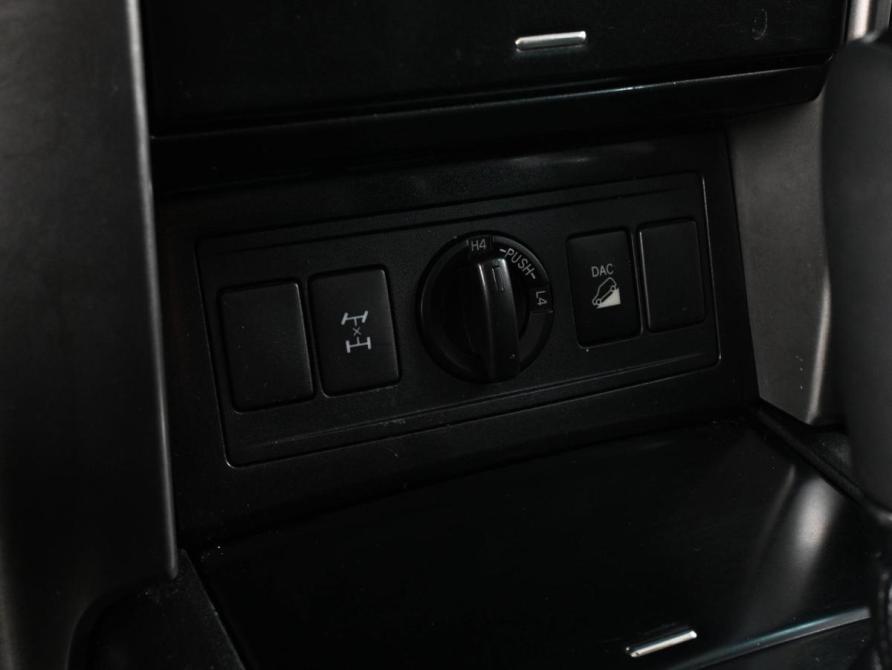 Toyota Land Cruiser Prado 150 Series Рестайлинг 1 Ростов-на-Дону  - изображение 18