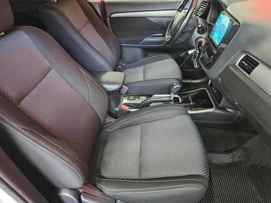 Mitsubishi Outlander III Рестайлинг 2 Вологда  - изображение 12