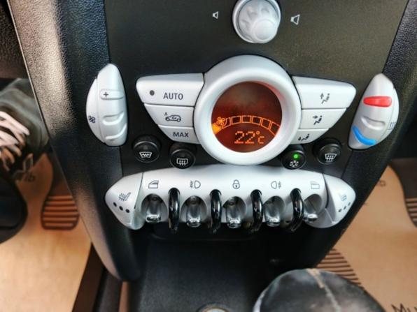 Mini Hatch II (R56) с пробегом 2008 года, цена 690 000 рублей, 139022 км, хэтчбек, Автокод Объявления