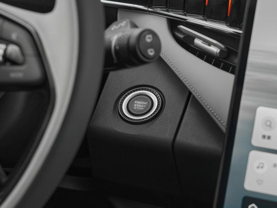 Geely Atlas II Москва  - изображение 14