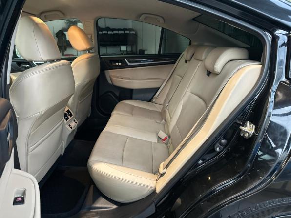Subaru Legacy VI Рестайлинг с пробегом 2018 года, цена 2 290 000 рублей, 157000 км, седан, Автокод Объявления