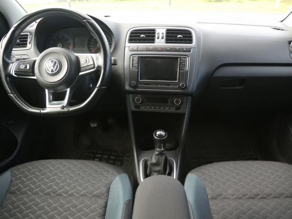 Volkswagen Polo V Рестайлинг с пробегом 2019 года, цена 1 185 000 рублей, 99000 км, седан, Автокод Объявления
