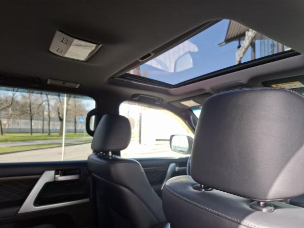 Toyota Land Cruiser 200 Series Рестайлинг 2 с пробегом 2017 года, цена 6 998 000 рублей, 115194 км, внедорожник, Автокод Объявления