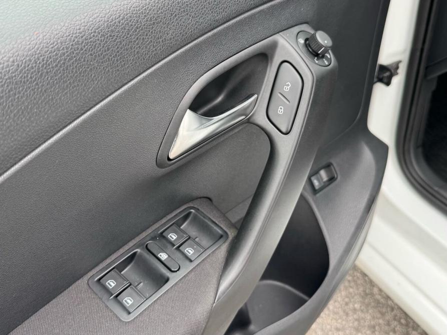 Volkswagen Polo V Рестайлинг Ижевск  - изображение 12
