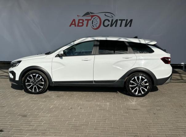 Lada (ВАЗ) Vesta I Рестайлинг (NG) с пробегом 2024 года, цена 1 474 000 рублей, 24000 км, седан, Автокод Объявления