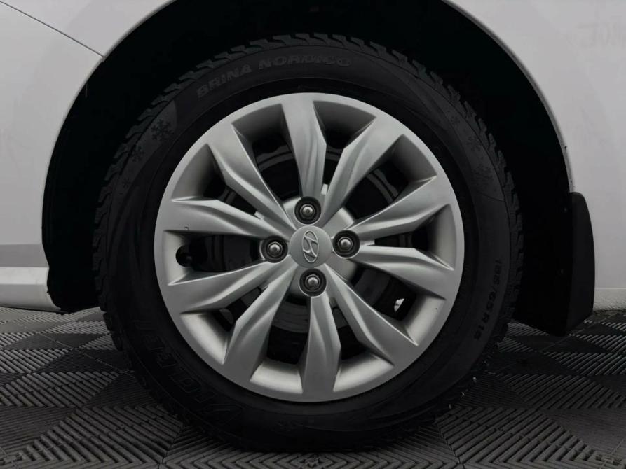 Hyundai Solaris II Рестайлинг Псков  - изображение 19