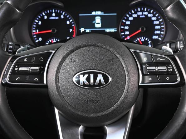 Kia Optima IV Рестайлинг с пробегом 2020 года, цена 2 039 000 рублей, 195132 км, седан, Автокод Объявления