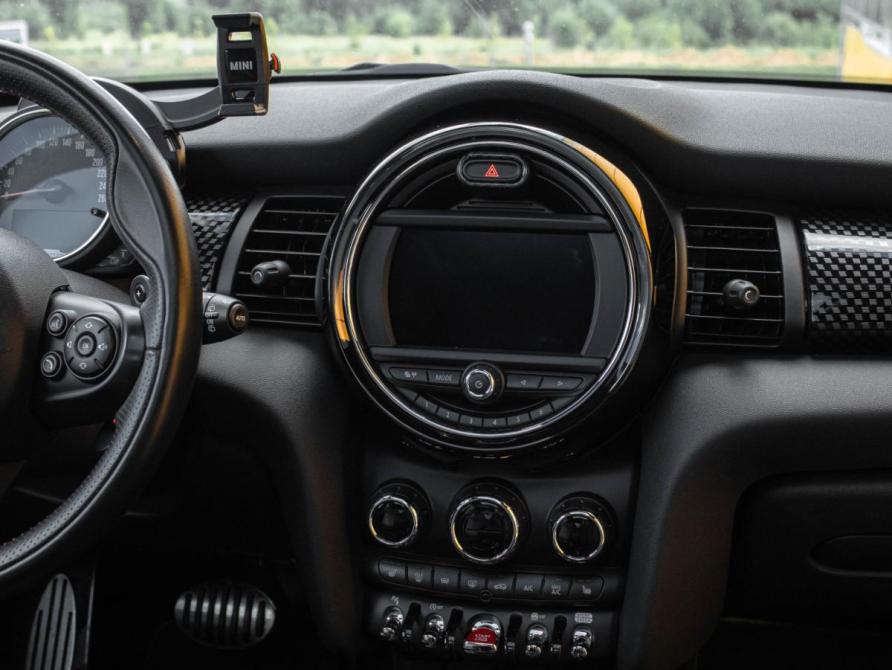 Mini Hatch III (F55/F56) Рестайлинг Москва  - изображение 12