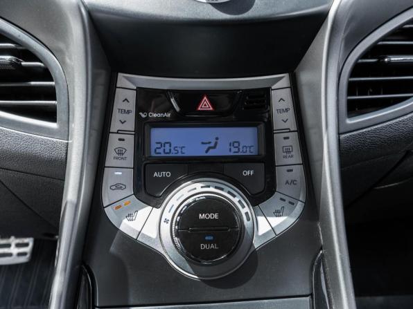 Hyundai Elantra V (MD) с пробегом 2011 года, цена 709 000 рублей, 309416 км, седан, Автокод Объявления