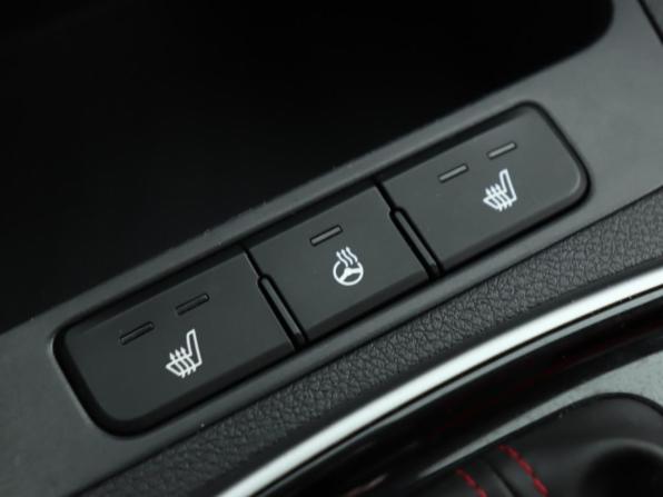 Kia Rio IV Рестайлинг с пробегом 2021 года, цена 1 550 000 рублей, 134062 км, хэтчбек, Автокод Объявления