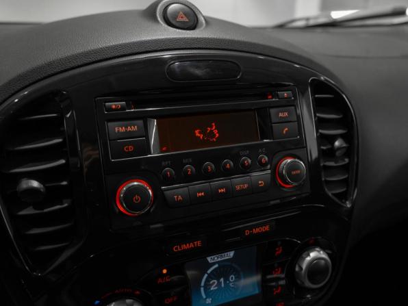 Nissan Juke I с пробегом 2012 года, цена 960 000 рублей, 106657 км, внедорожник, Автокод Объявления