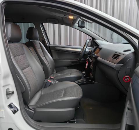 Opel Astra H Рестайлинг с пробегом 2014 года, цена 630 000 рублей, 200085 км, универсал, Автокод Объявления