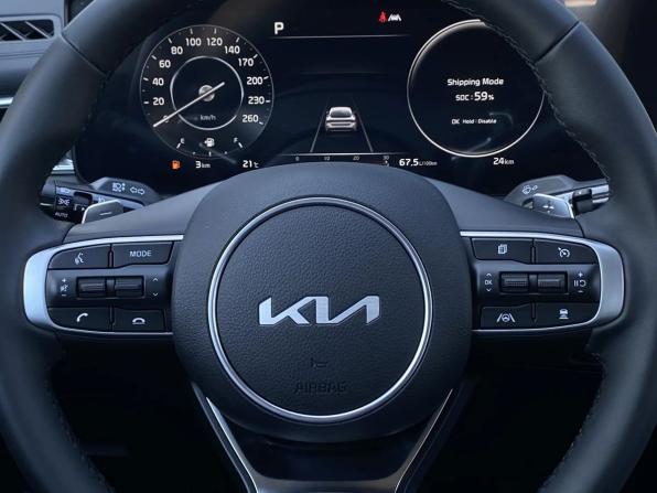 Новый Kia K5 III 2025 года, цена 3 970 000 рублей, седан, Автокод Объявления