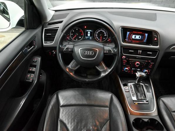 Audi Q5 I (8R) Рестайлинг с пробегом 2015 года, цена 2 100 000 рублей, 215172 км, внедорожник, Автокод Объявления
