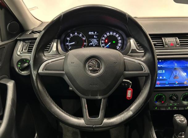 Skoda Rapid I с пробегом 2014 года, цена 719 000 рублей, 221975 км, лифтбек, Автокод Объявления