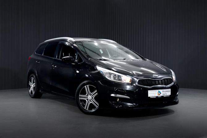 Kia Ceed II Рестайлинг с пробегом 2017 года, цена 1 249 000 рублей, 106600 км, универсал, Автокод Объявления